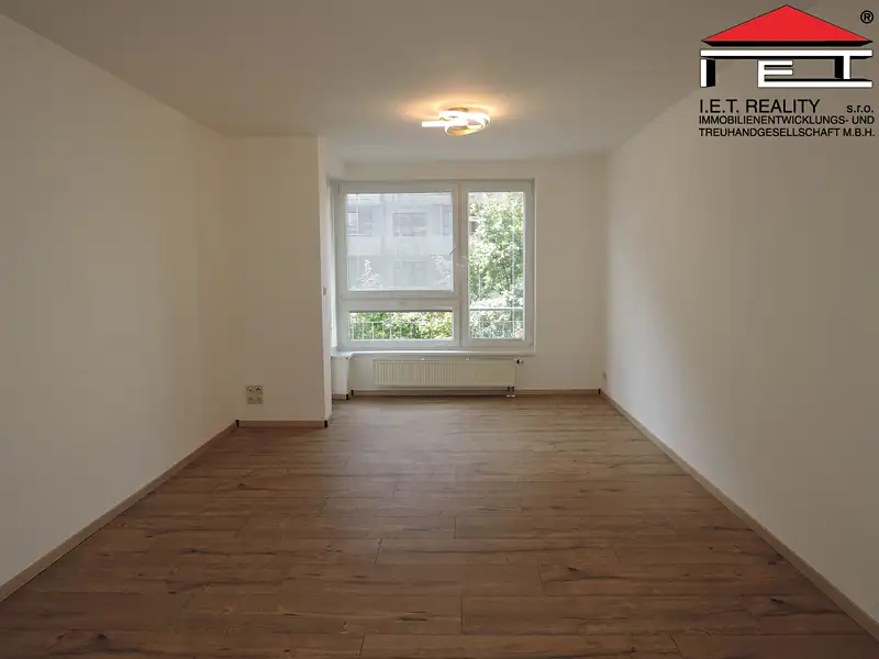 Pronájem bytu 3+kk 82 m², Praha – náhled fotky 3