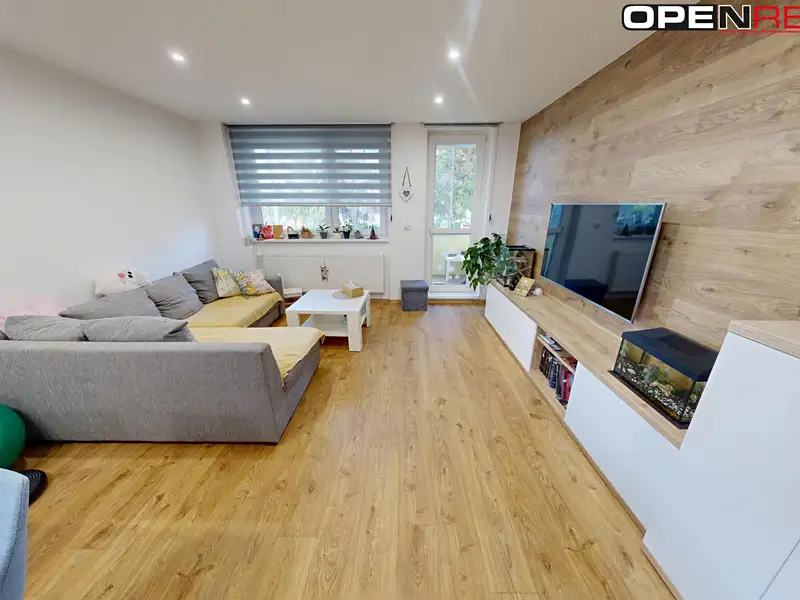 Prodej bytu 3+1 86 m², Strážnice – náhled fotky 1