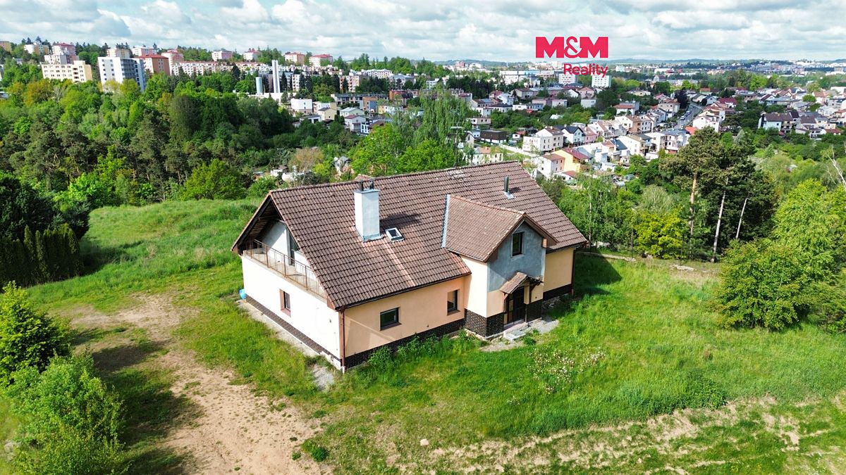 Prodej rodinného domu 267 m², pozemek 635 m², Jihlava – fotka 1 z 3