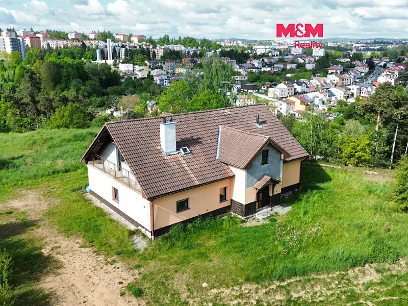 Prodej rodinného domu 267 m², pozemek 635 m², Jihlava – náhled fotky 1