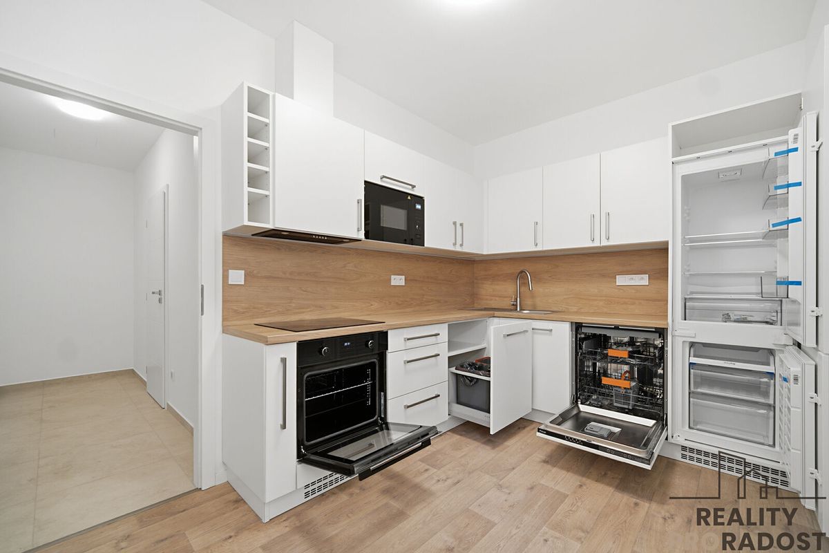 Pronájem bytu 1+1 35 m² – fotografie 5