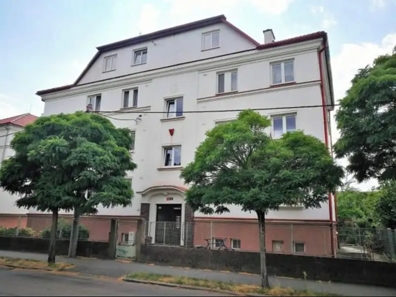 Pronájem bytu 3+kk 84 m², Hradec Králové – náhled fotky 1