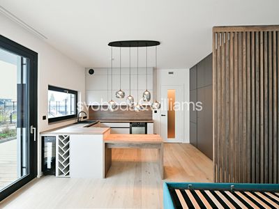 Pronájem bytu 1+kk 36 m²