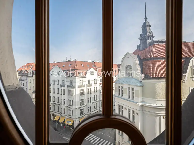 Prodej bytu 5+1 331 m², Praha – náhled fotky 3