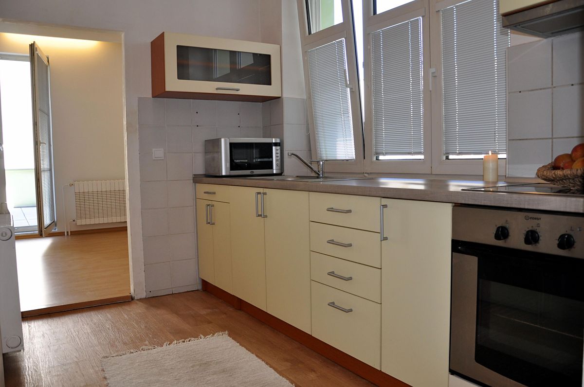 Pronájem bytu 3+1 72 m², Strakonice – fotka 1 z 3