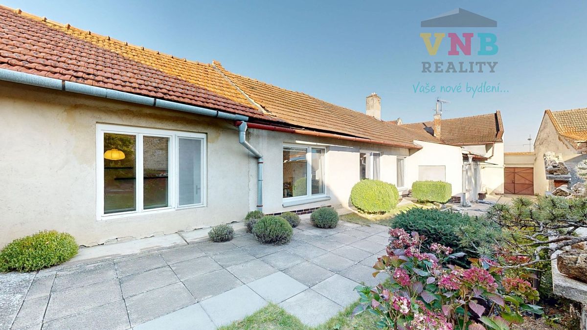 Prodej vícegeneračního domu 225 m², pozemek 1093 m², Mostkovice – fotka 1 z 3