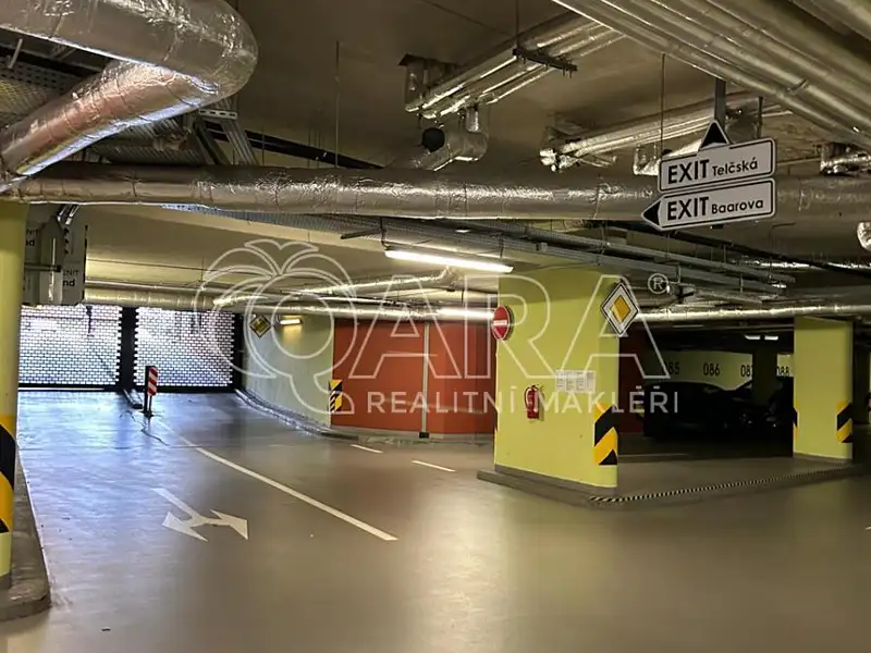 Prodej garážového stání 13 m², Praha – náhled fotky 3