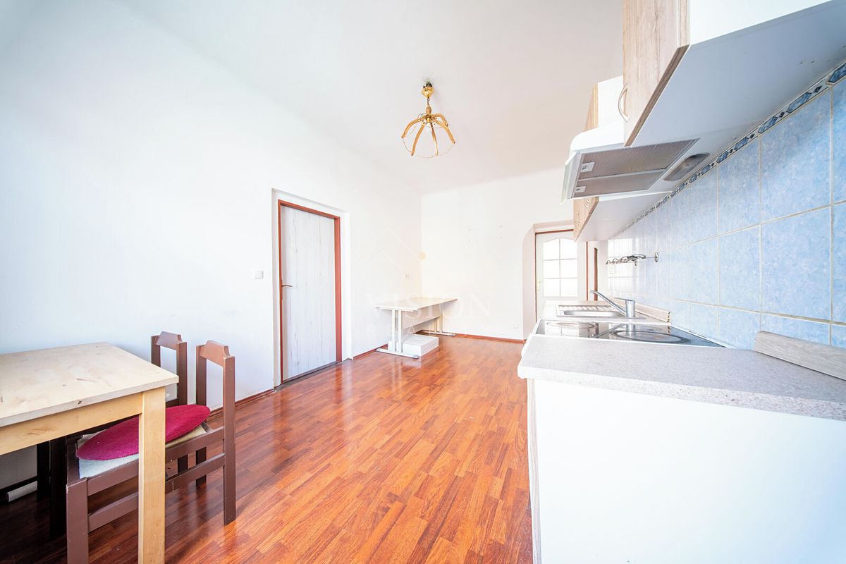 Pronájem bytu 4+1 72 m² – fotografie 2