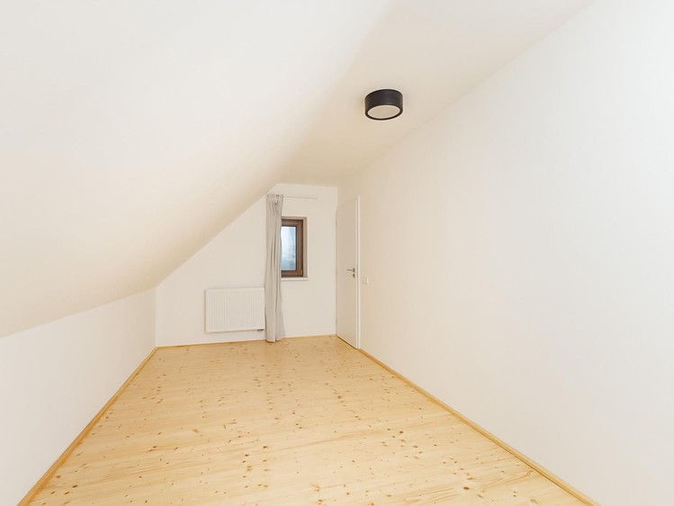Pronájem bytu atypical, 73 m² (12 z 25)