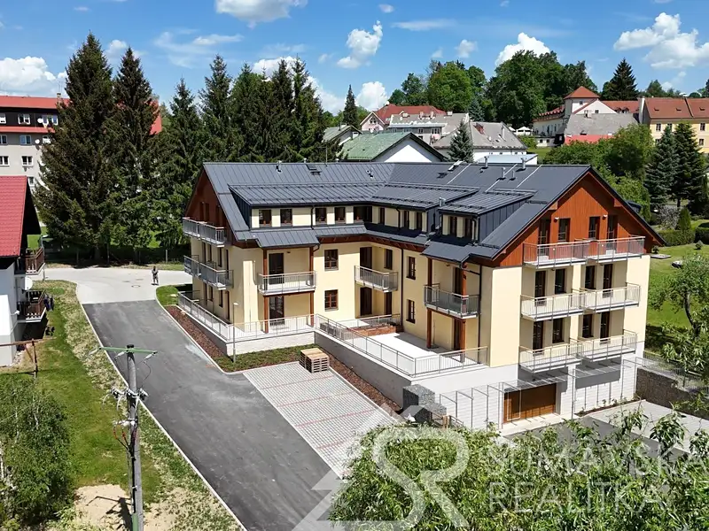 Prodej bytu 2+kk 48 m², Kašperské Hory – náhled fotky 1
