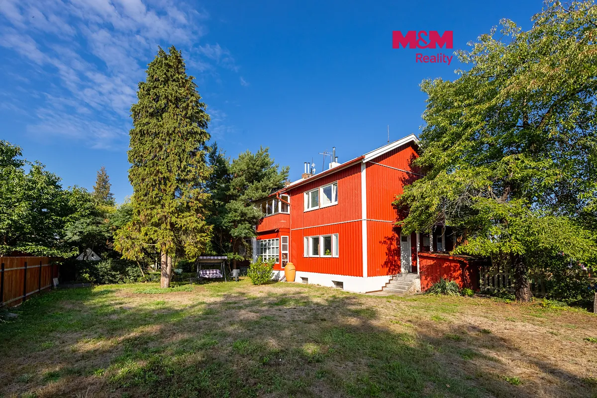 Prodej podílu 1/4 rodinného domu 75 m², pozemek 400 m²