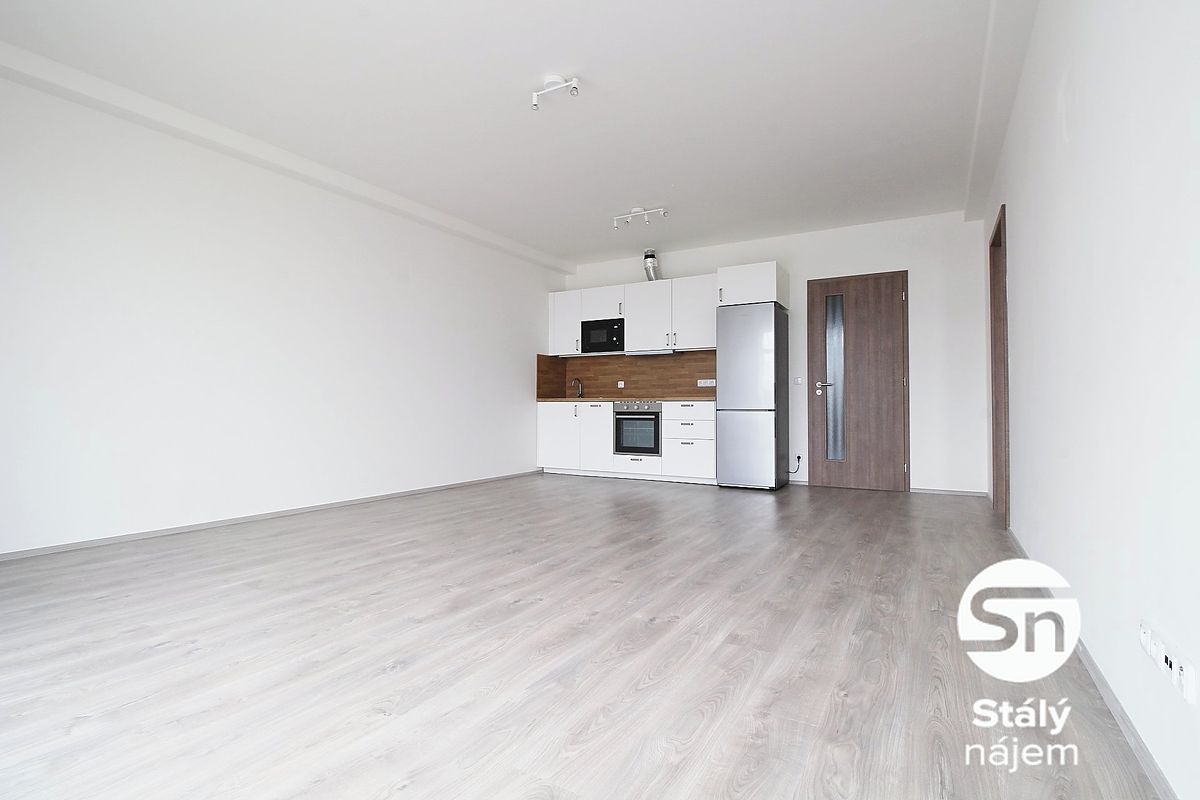 Pronájem bytu 2+kk 66 m² – fotografie 3