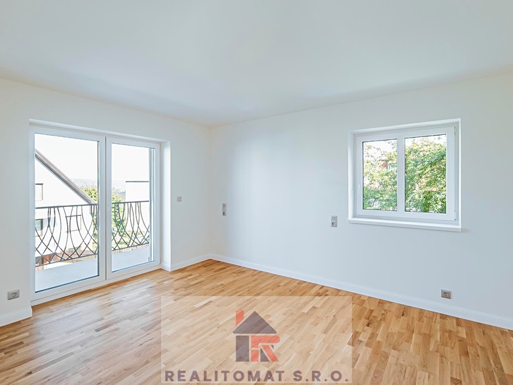 Pronájem komerčního prostoru, 770 m² (46 z 68)