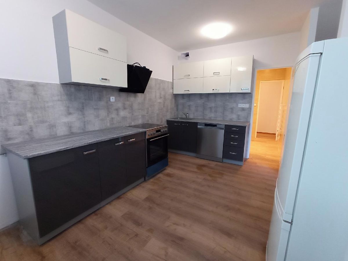 Pronájem bytu 3+1 75 m² – fotografie 4