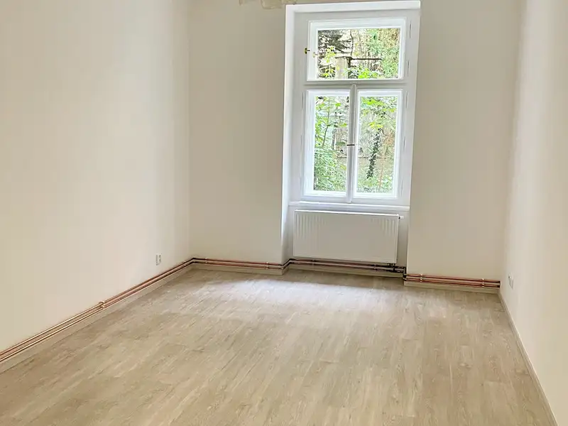 Pronájem bytu 3+kk 90 m², Praha – náhled fotky 2