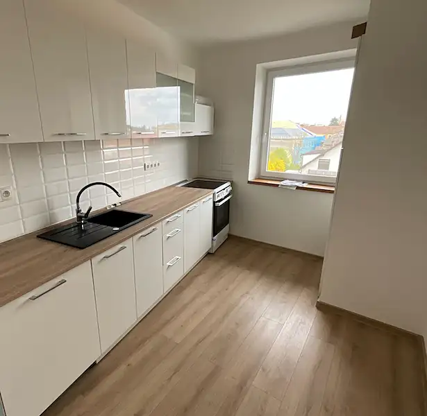 Pronájem bytu 3+kk 80 m², Hořice – náhled fotky 1