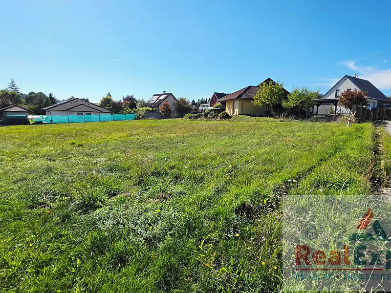 Prodej stavebního pozemku 1307 m², Zahořany – náhled fotky 1