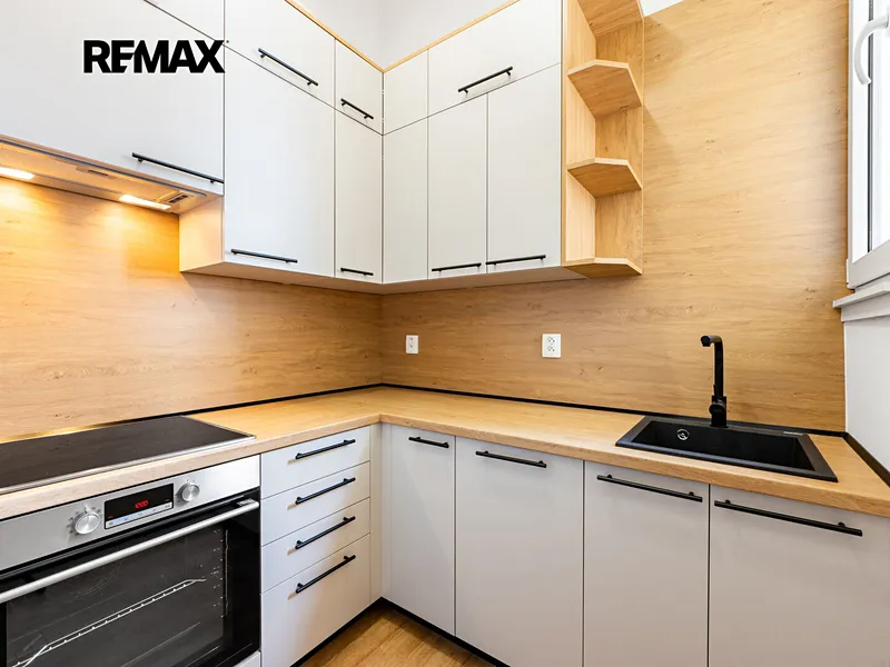 Prodej bytu 2+1 v osobním vlastnictví 60 m², Praha 5 - Košíře