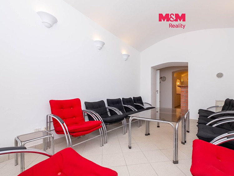 Gewerbefläche zur Miete, 61 m² (1 von 10)