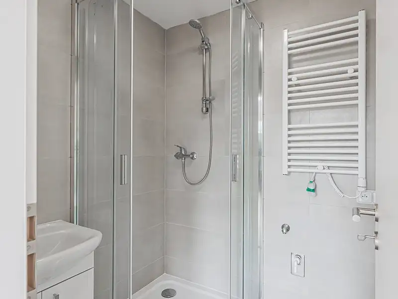 Pronájem bytu 1+kk 24 m², Hradec Králové – náhled fotky 3