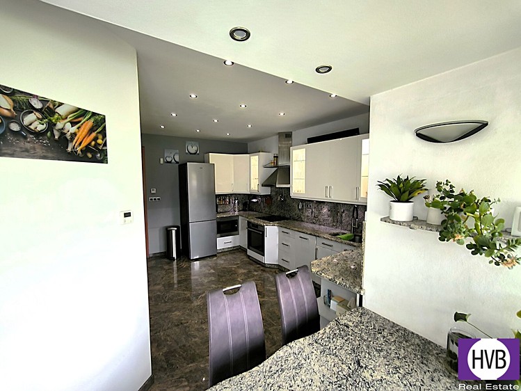 Haus zum Kauf, 340 m² (9 von 19)
