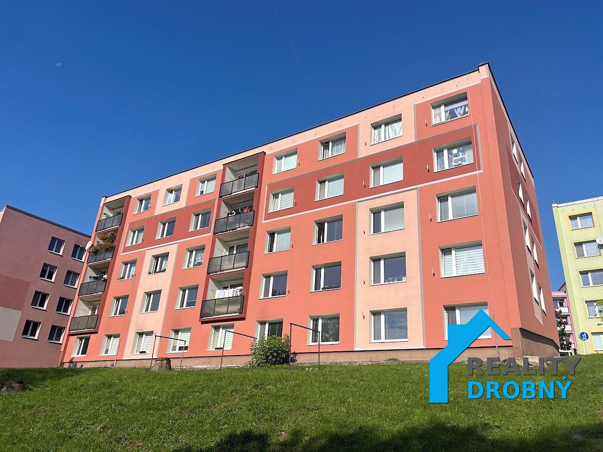 Prodej bytu 1+1 33 m², Jílové – fotka 1 z 3