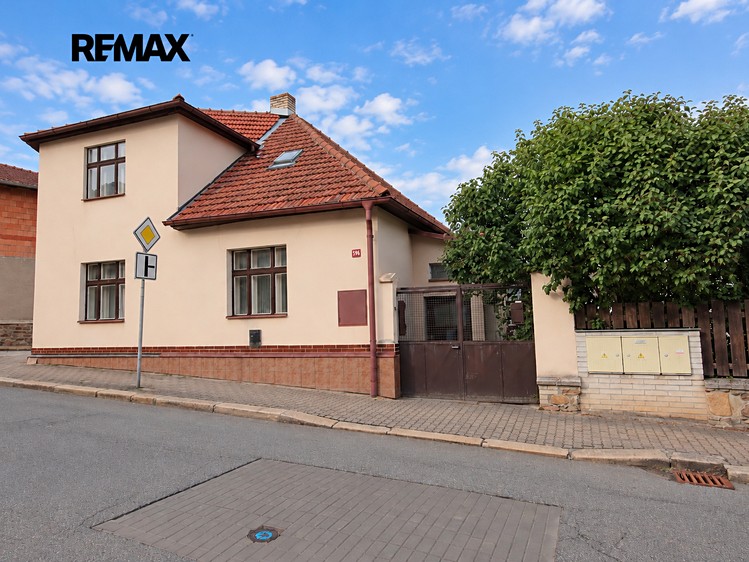 Haus zum Kauf, 135 m² (1 von 43)