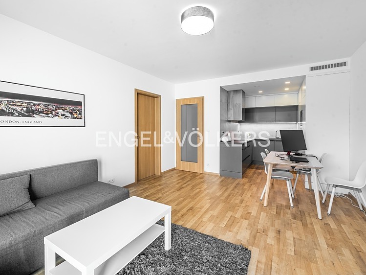 Квартира 2+kk в оренду, 51 м² (4 з 9)