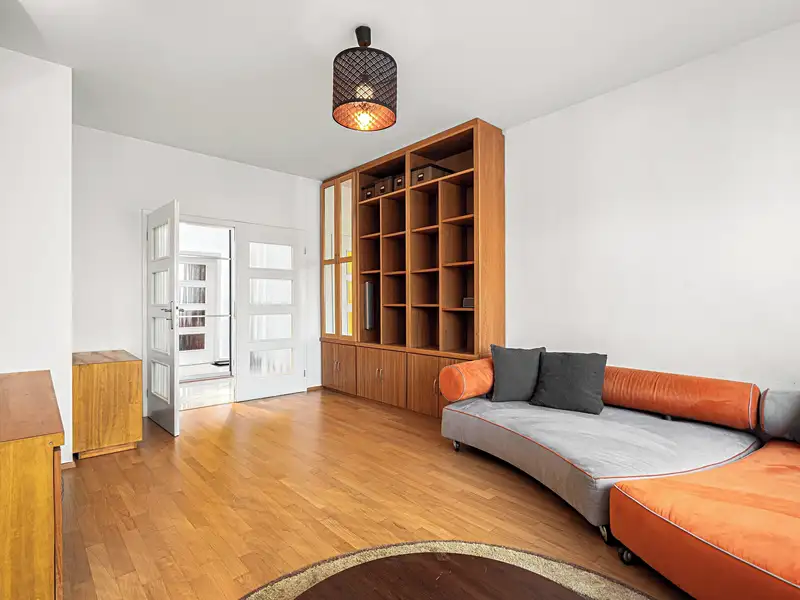 Pronájem bytu 2+1 79 m², Praha – náhled fotky 3