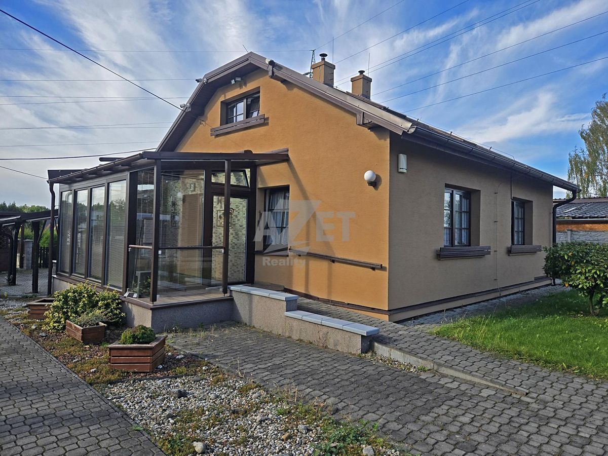 Prodej rodinného domu 147 m², pozemek 2615 m²