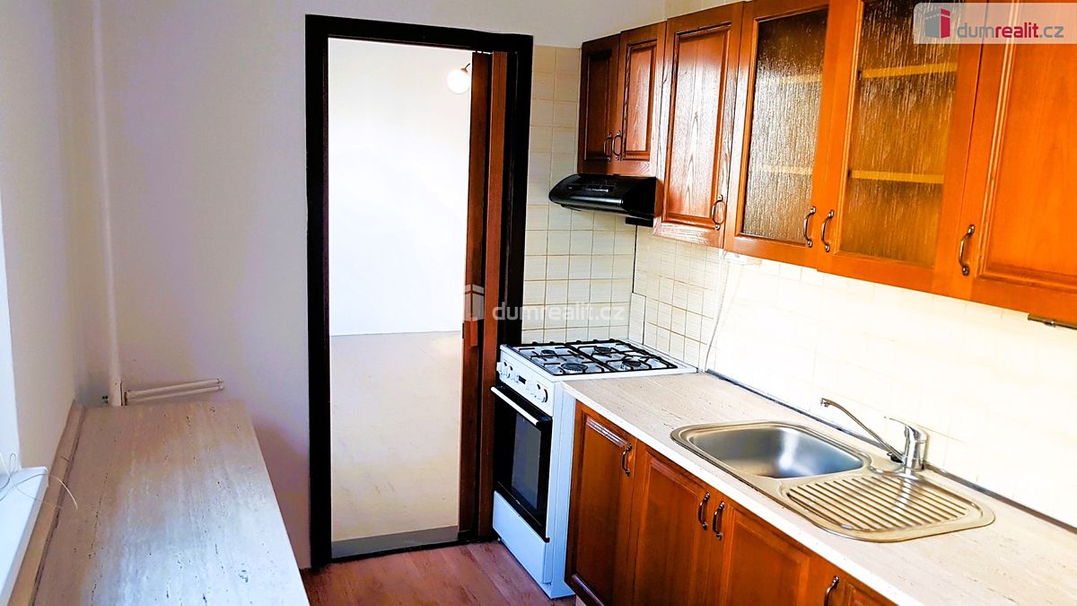 Prodej bytu 3+1 74 m², Rousínov – fotka 1 z 3