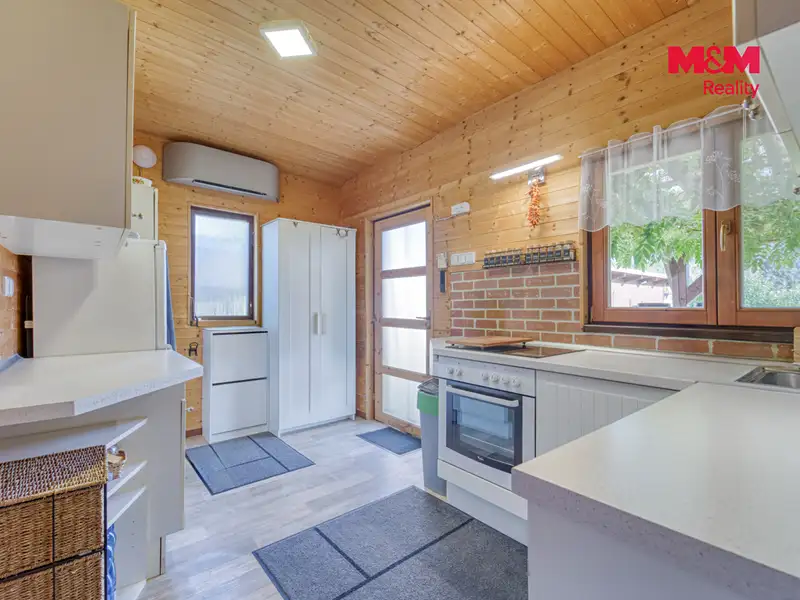 Prodej chalupy 66 m², pozemek 607 m², Černošice – náhled fotky 3