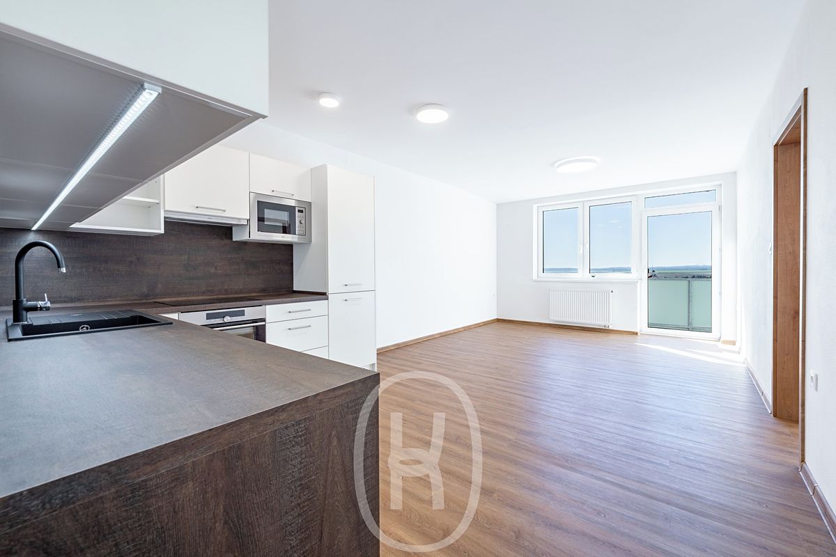 Pronájem bytu 3+kk 71 m² – fotografie 3