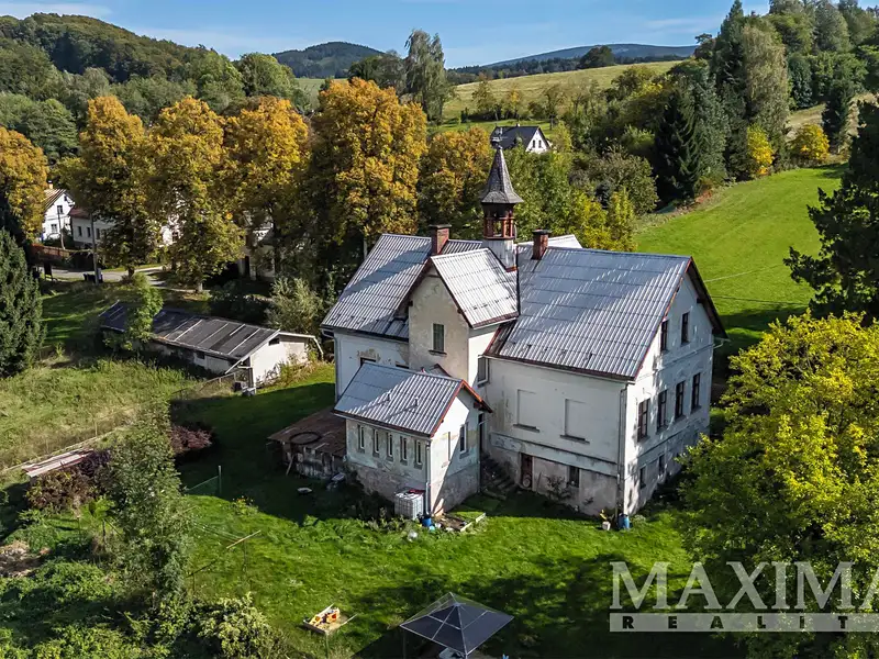 Prodej rodinného domu 354 m², pozemek 1309 m², Raspenava – náhled fotky 1