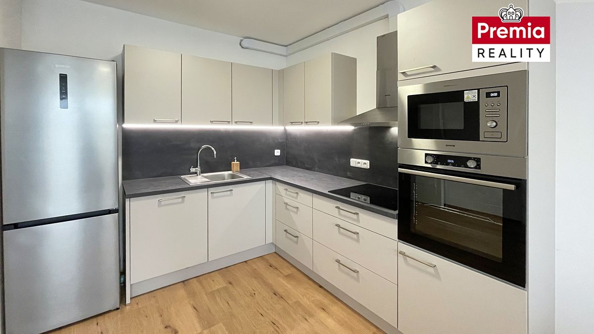 Pronájem bytu 2+kk 64 m², Hostěradice – fotka 1 z 3