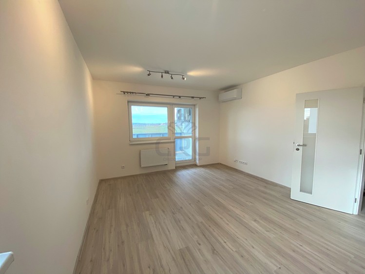 Pronájem bytu 2+kk, 63 m² (12 z 30)