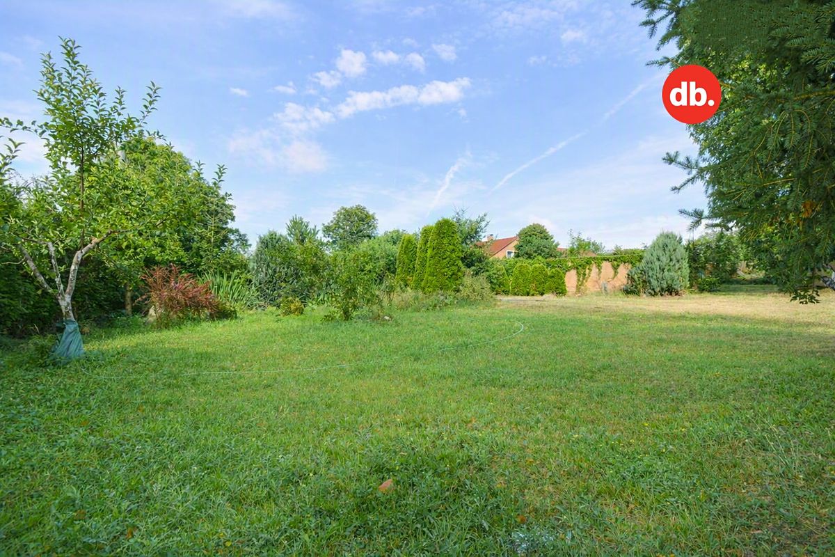 Prodej stavebního pozemku 730 m², Pšov – fotka 1 z 3