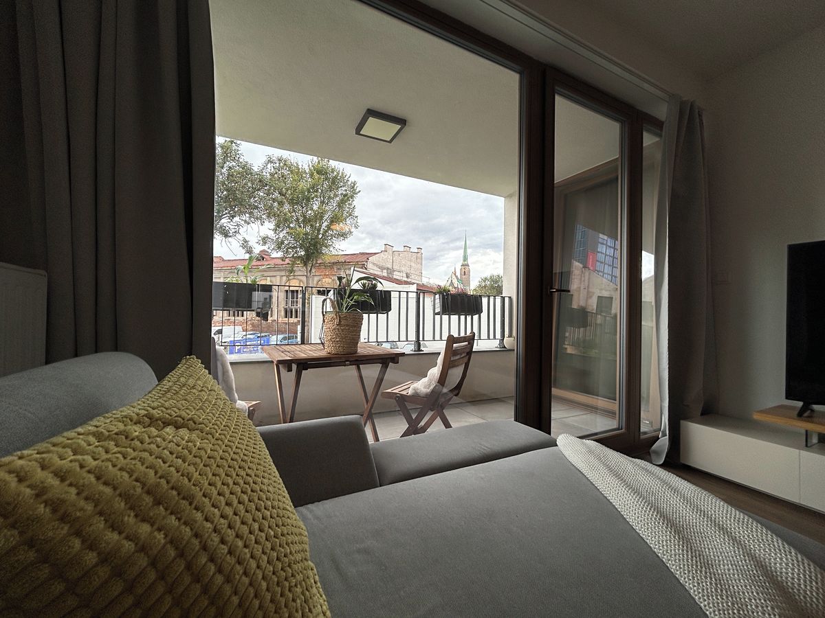 Pronájem bytu 2+kk 48 m² – fotografie 2