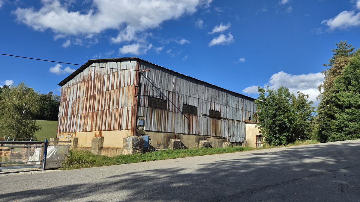 Prodej skladového prostoru 1710 m²