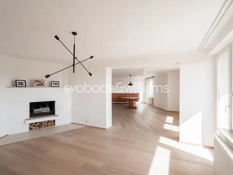 Prodej rodinného domu 207 m², pozemek 652 m², Praha – náhled fotky 2