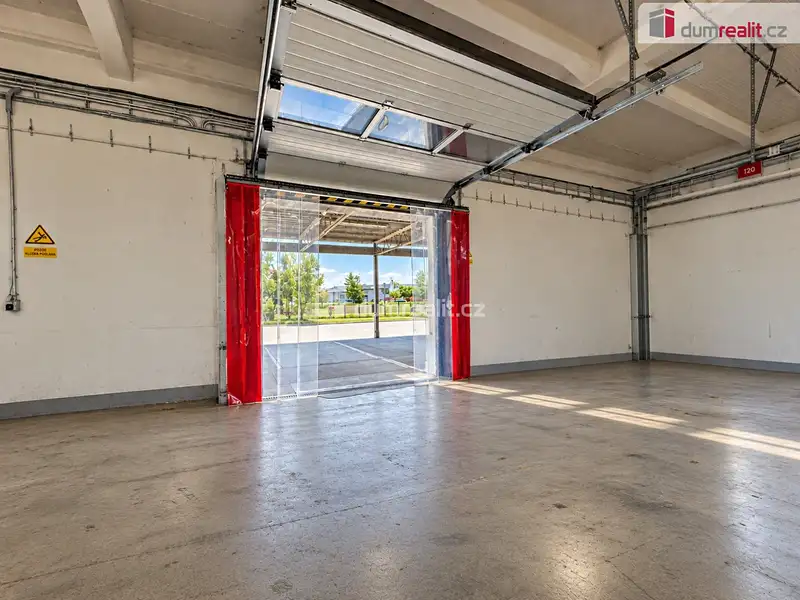 Pronájem skladového prostoru 210 m², Břeclav – náhled fotky 3