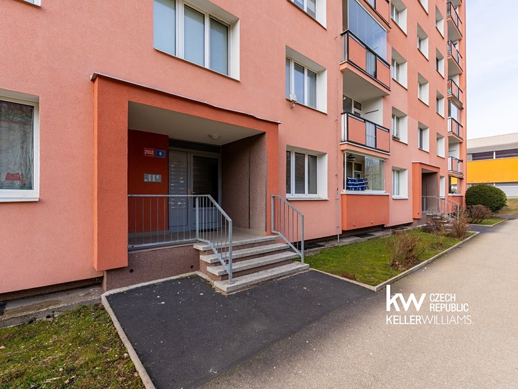 Prodej bytu 1+kk, 19 m² (29 z 46)
