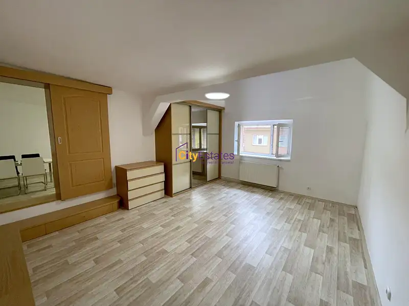 Prodej bytu 2+1 57 m², Praha – náhled fotky 1