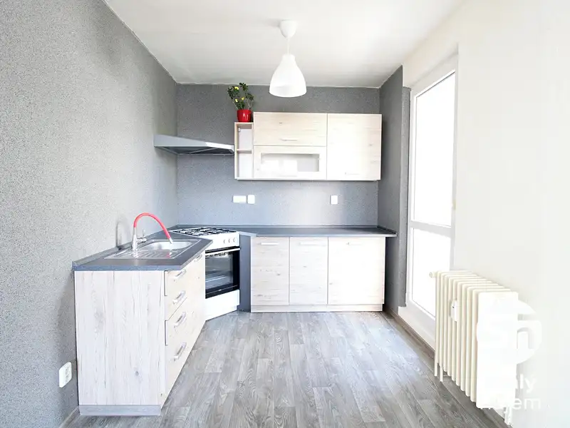 Pronájem bytu 2+kk 40 m², Kladno – náhled fotky 3