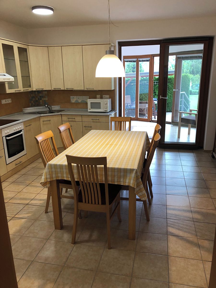 Pronájem bytu 3+1 89 m² – fotografie 3