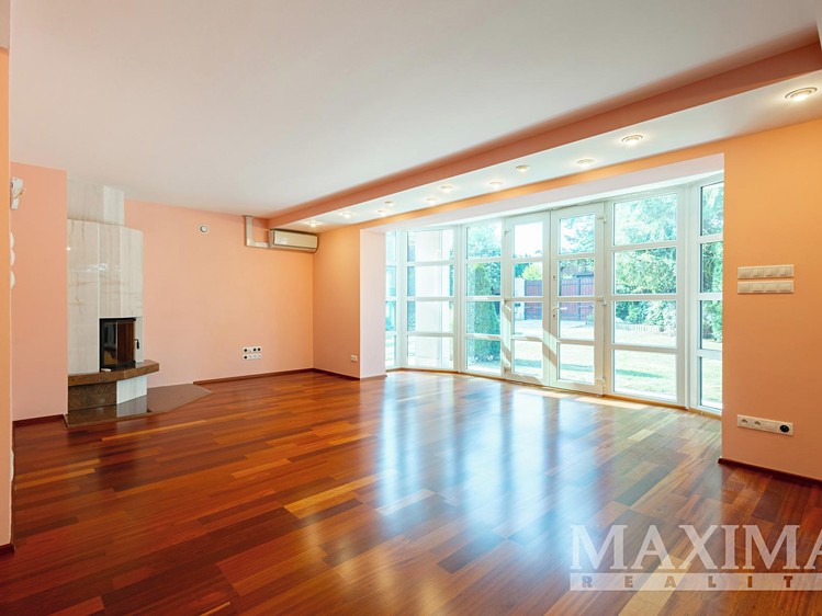 Будинок на продаж, 297 м² (11 з 30)