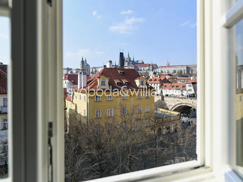 Prodej bytu 6 pokojů a více 266 m², Praha – náhled fotky 3