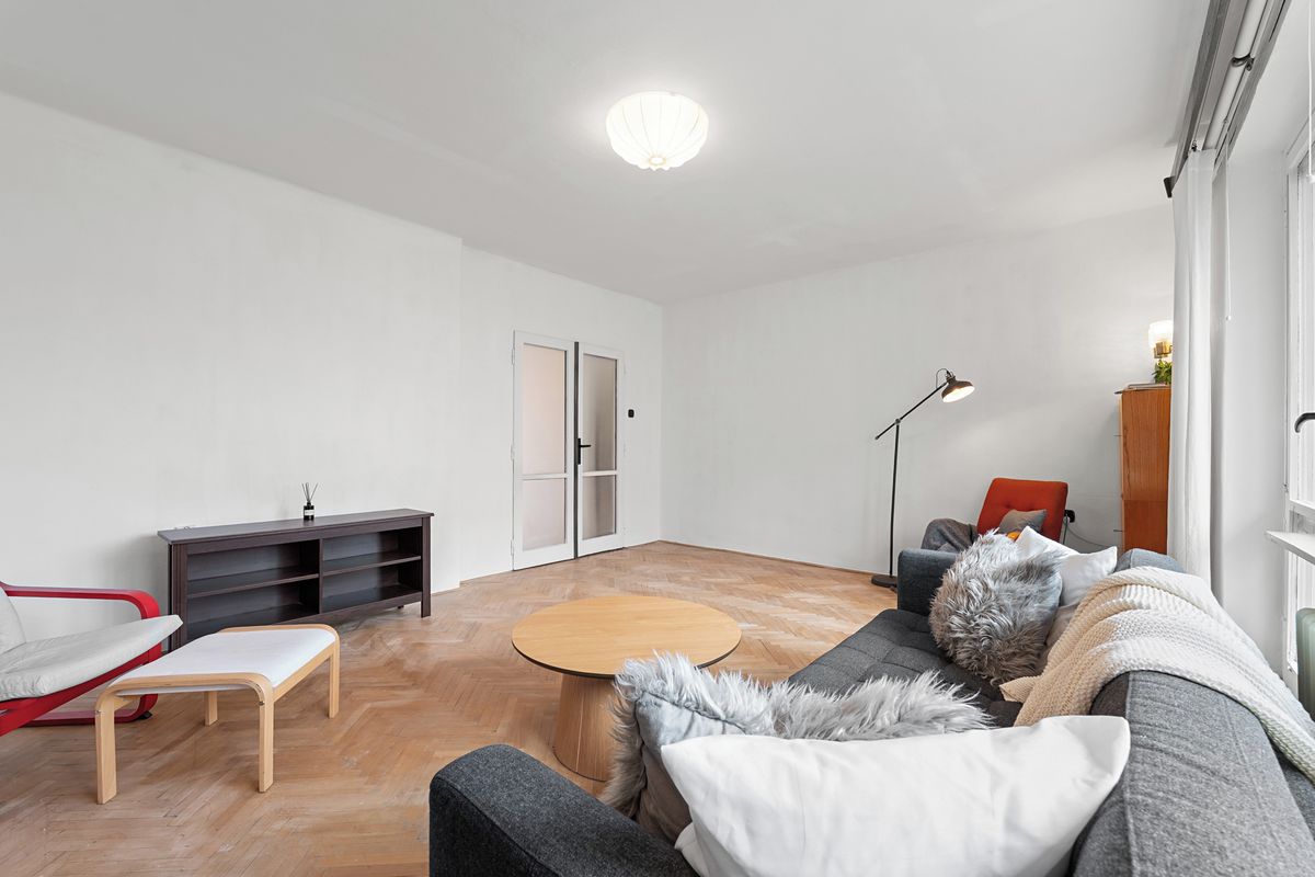Pronájem bytu 4+kk 70 m² – fotografie 2