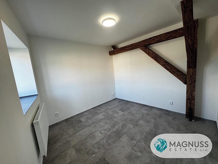 Pronájem bytu 2+kk, 40 m² (5 z 9)