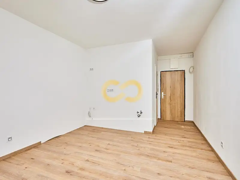 Prodej bytu 1+kk 20 m², Prachatice – náhled fotky 2